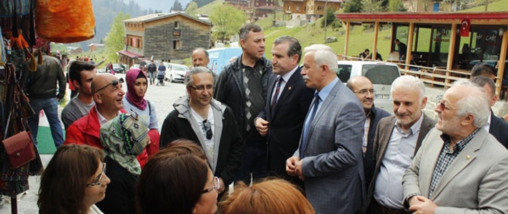 MİLLETVEKİLİ ADAYLARI AYDER' DE ZİYARET ÇALIŞMALARINI SÜRDÜRMEKTE