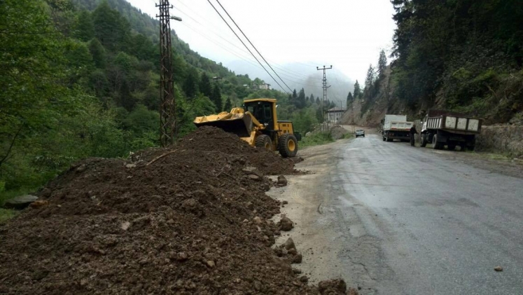 KONAKLAR MAHALLESİ HASTANE YOLU DÜZENLEME ÇALIŞMALARI YAPILDI