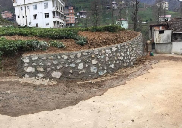 KADIKÖY MAH.TAŞ DUVAR YAPIMI BİTMİŞTİR