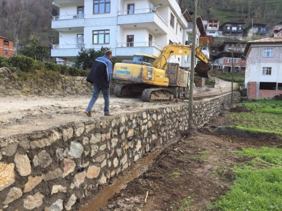 KADIKÖY MAHALLESİ TAŞ DUVAR SANAT YAPILARI