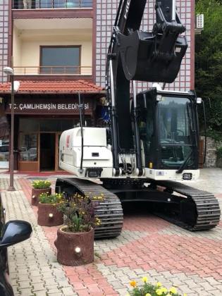 İŞ MAKİNESİ İLÇEMİZE HAYIRLI OLSUN