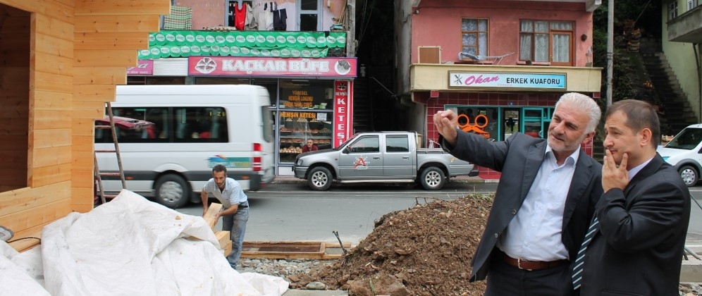 İL ÇEVRE VE ŞEHİRCİLİK MÜDÜRÜ ÇAMLIHEMŞİN PARKINI DENETLEDİ