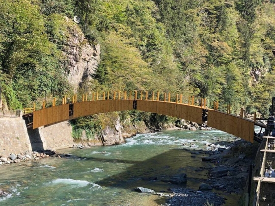 YAYA YOLU VE SANAT YAPILARI 