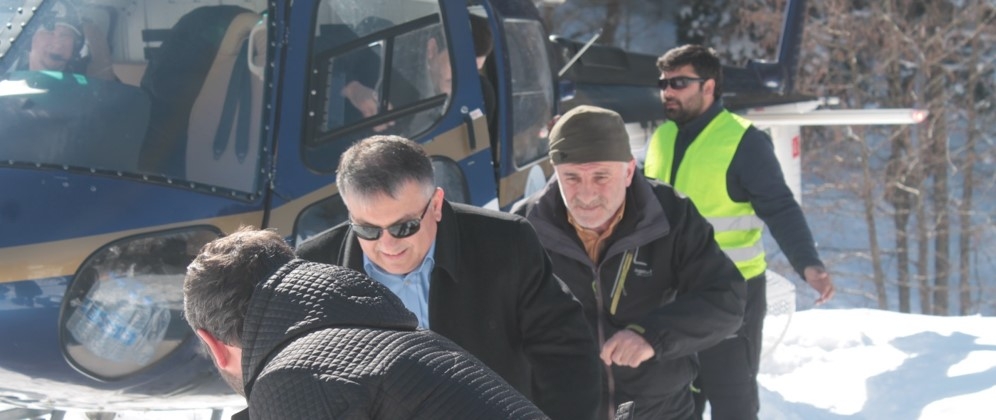 VALİ ERSİN YAZICI' DAN KAÇKARLAR'DA Heliski HEYECANI